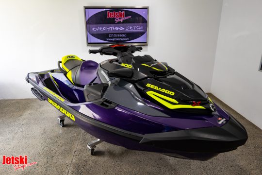 Sea-Doo RXT 300 2021 purple